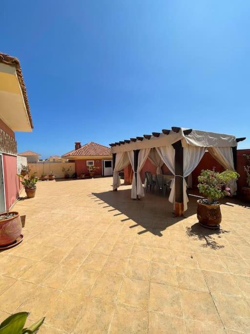 Appartement En Residence + Grande Terrasse Sur Le Toit سعيدية المظهر الخارجي الصورة