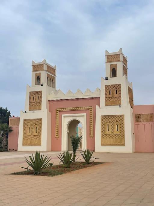 Appartement En Residence + Grande Terrasse Sur Le Toit سعيدية المظهر الخارجي الصورة